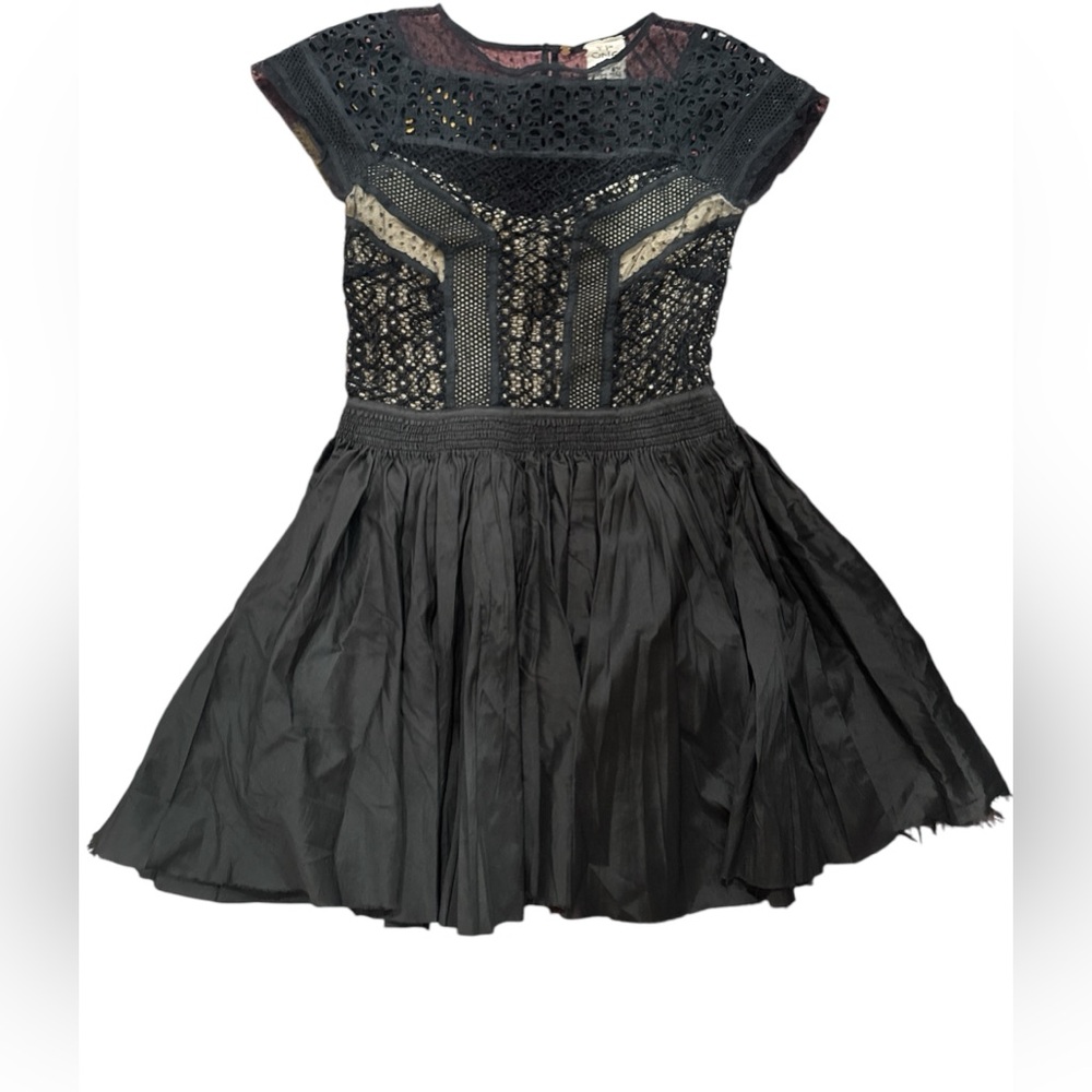 Free People ONE Lola Dress sz 4 (sold out in website) - Picture 2 of 8